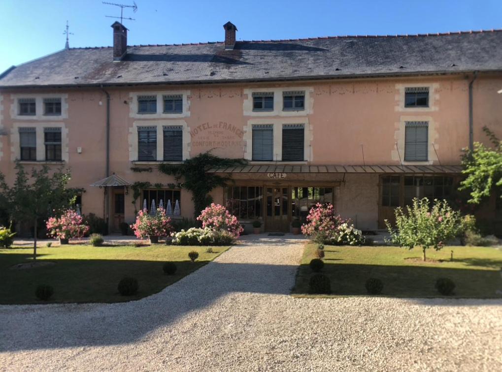 Domaine Hotel De France Cunfin Exterior foto