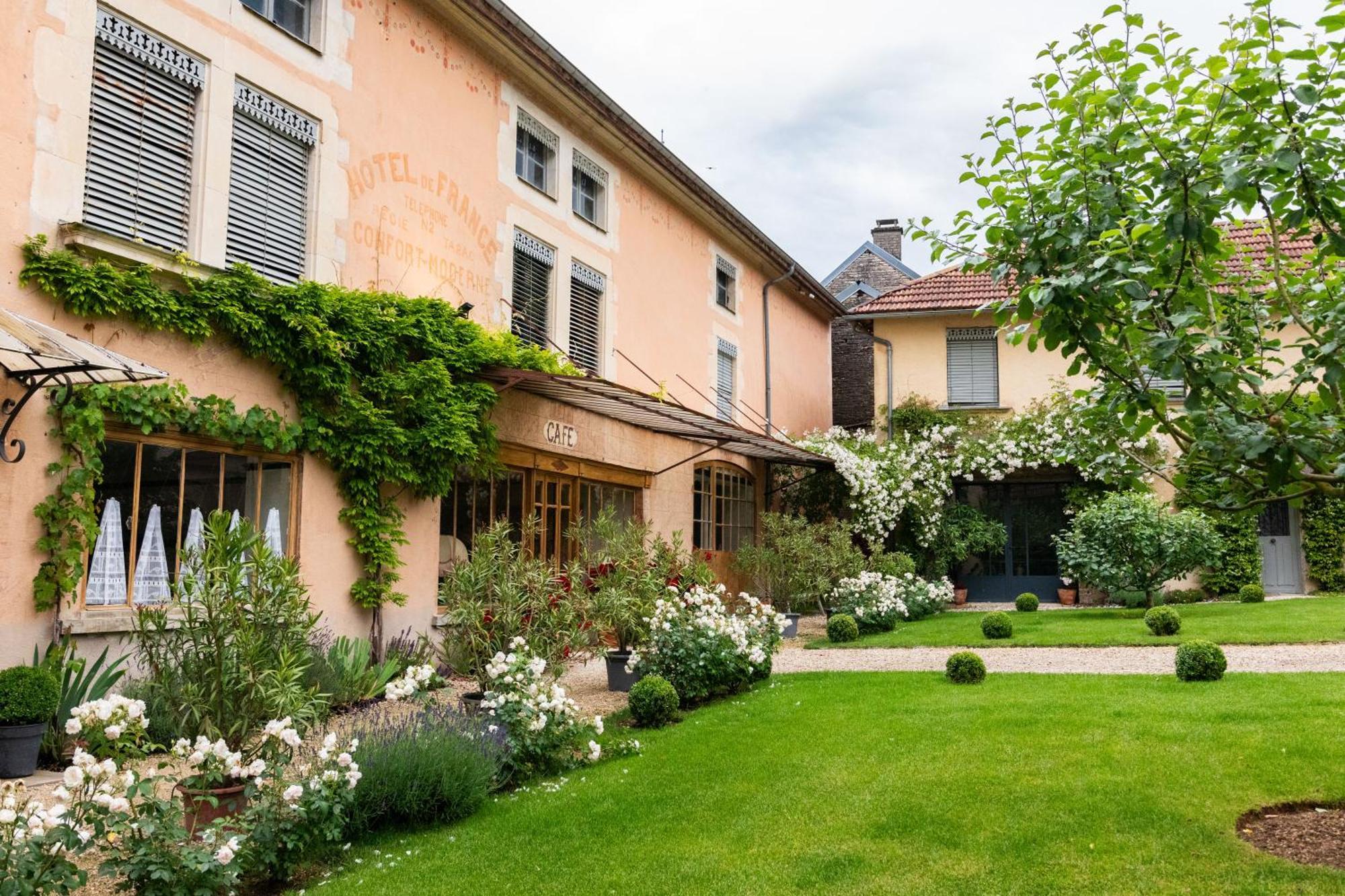Domaine Hotel De France Cunfin Exterior foto